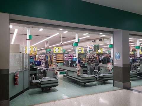 Photo: Woolworths Emerald Centro